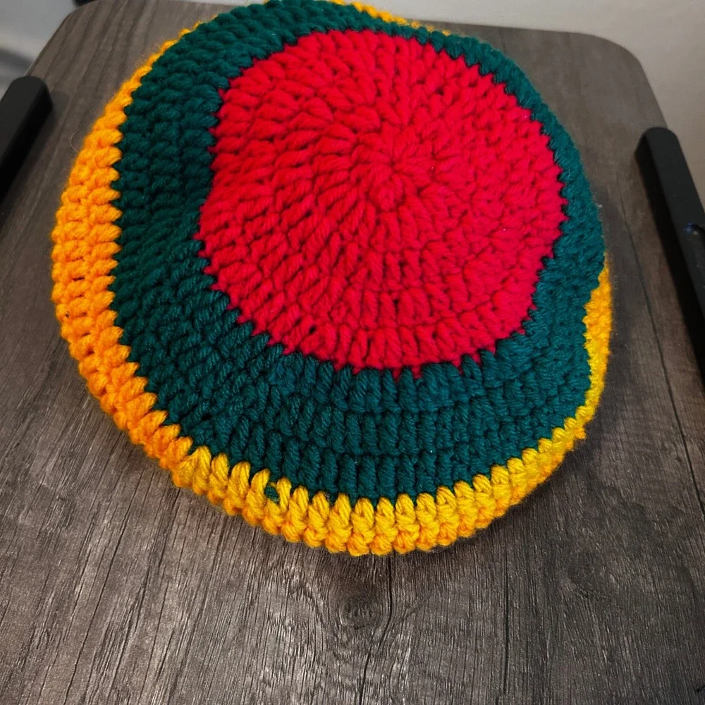 Hand Knit Beret Unisex One Size Multicolor Colorblock Crochet‎ Slouchy Artwear